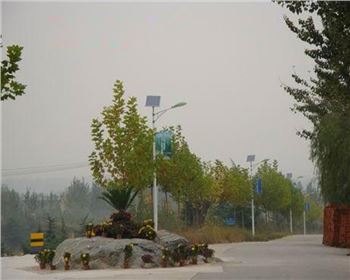 內蒙古太陽能路燈-內蒙古省西安市環山路旅游景區路燈照明工程